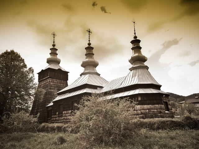 Church st. Dymitr in Szczawnik