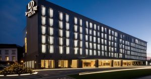 DoubleTree by Hilton Kraków: Luksusowe zakwaterowanie w sercu miasta