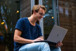 Światłowód w Wieliczce - sprawdź, gdzie możesz uzyskać nowoczesny internet