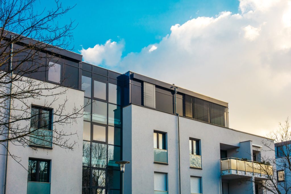 O czym pamiętać wybierając biuro nieruchomości w Krakowie?