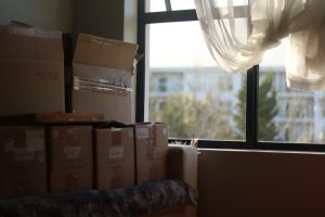 Przeprowadzka bez chaosu – jak dobrze zaplanować zmianę miejsca zamieszkania?